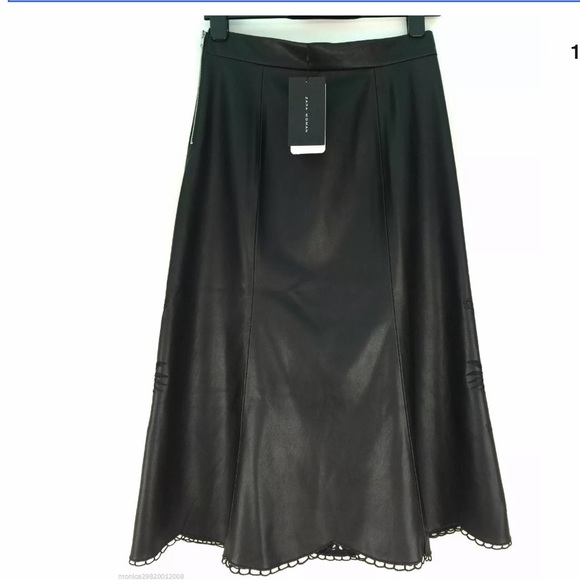 SOLD OUT NWT ZARA FAUX LEATHER SKIRT - Picture 10 of 10